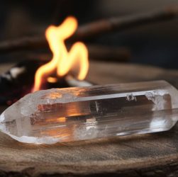 les bienfaits du Quartz en lithothérapie et leurs impacts énergétiques