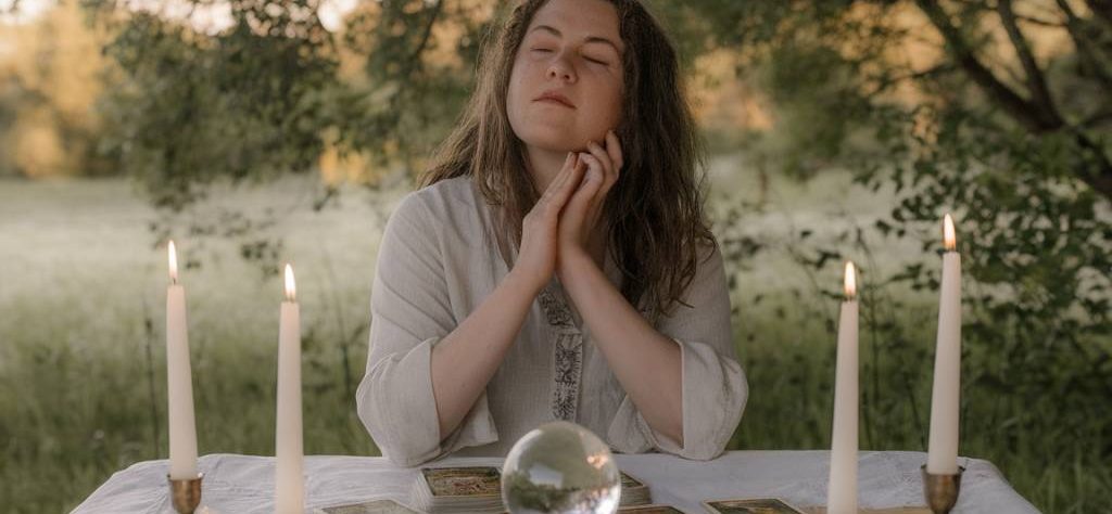 "L'importance de l'intuition dans la pratique de la voyance : comment la développer et l'écouter"